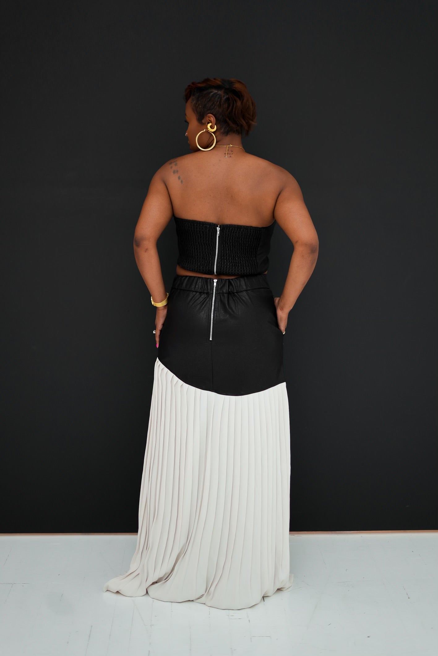 Pleat the 5th Skirt Set (black/cream)