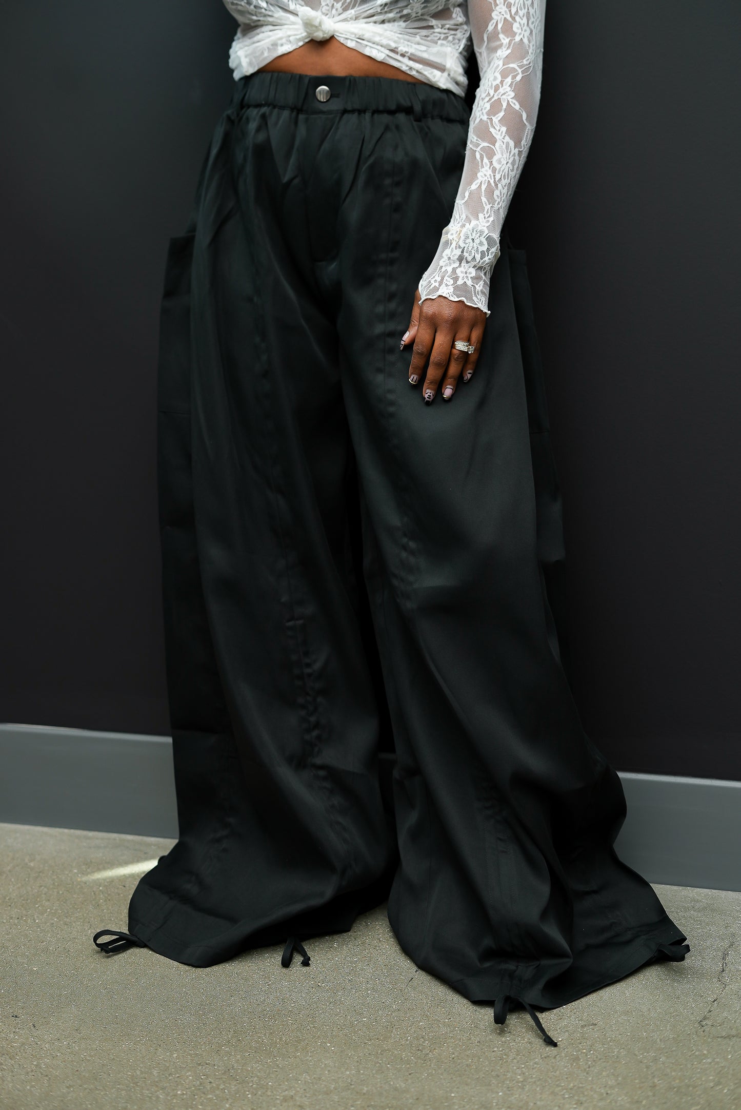 Let it Flow Ruched Pants (Black)