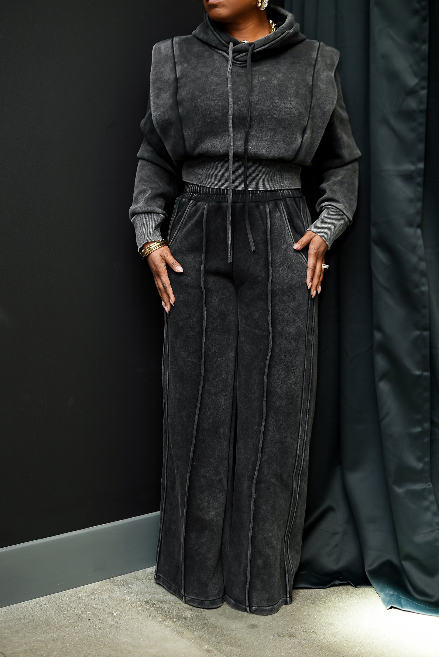 Sculpted Luxe Set Jogger Set-(Charcoal Black)
