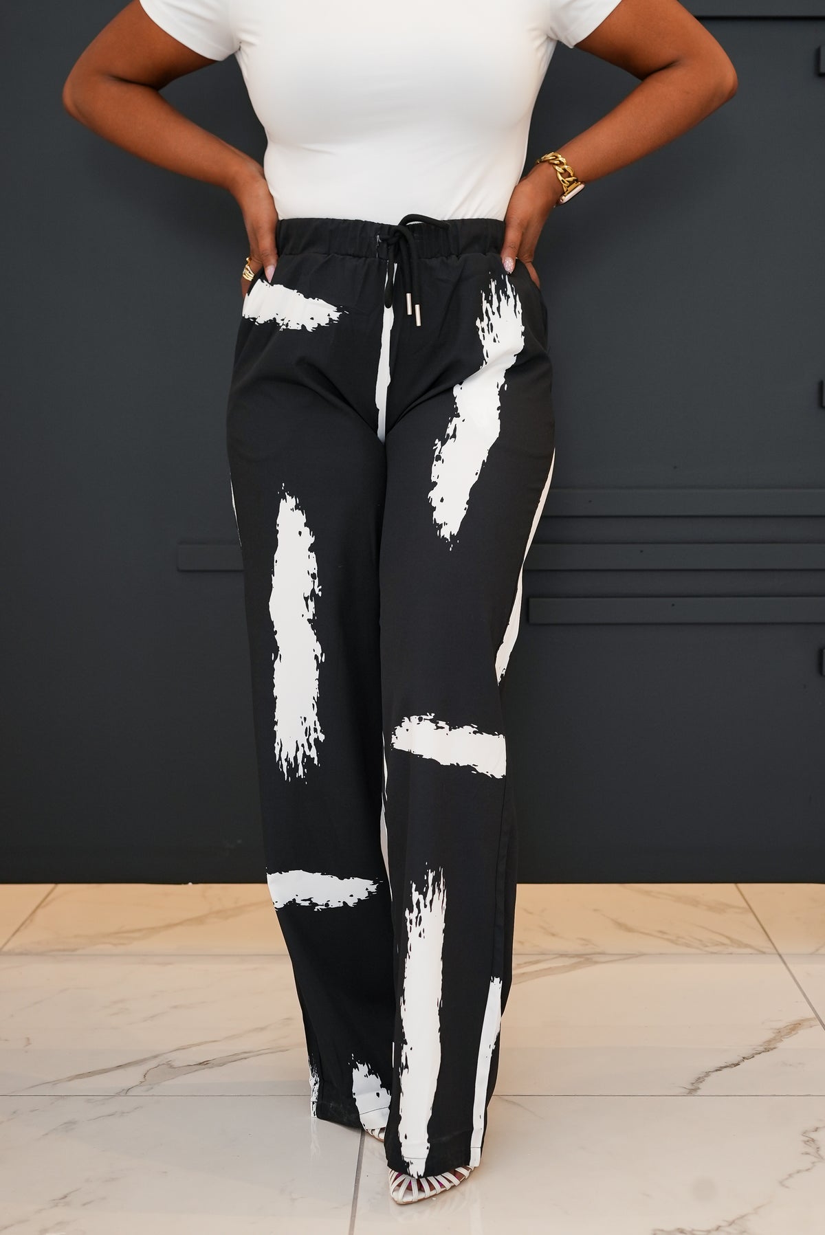 The Abstract Statement Set (black)
