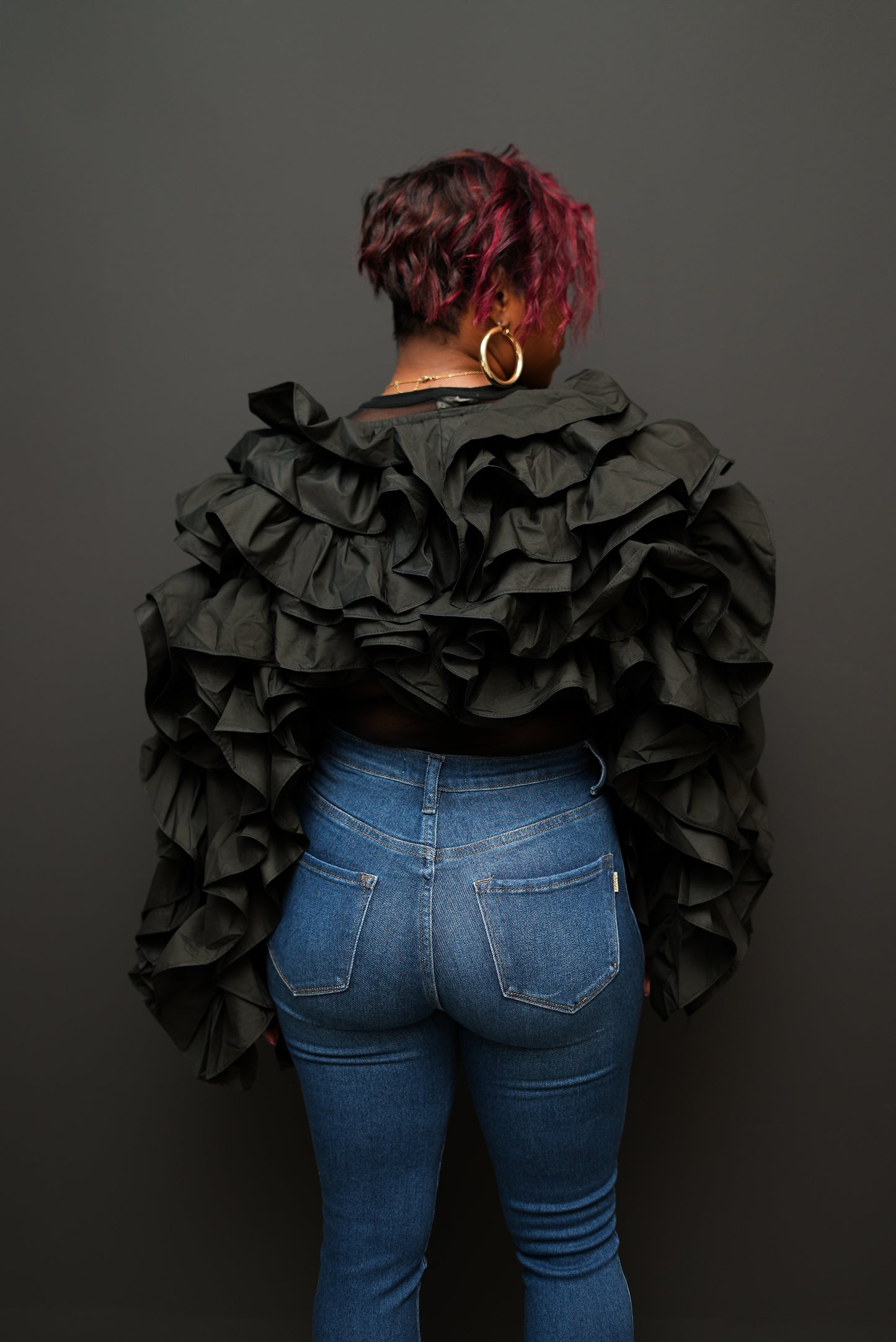 Golden Drama Ruffle Bolero (black)