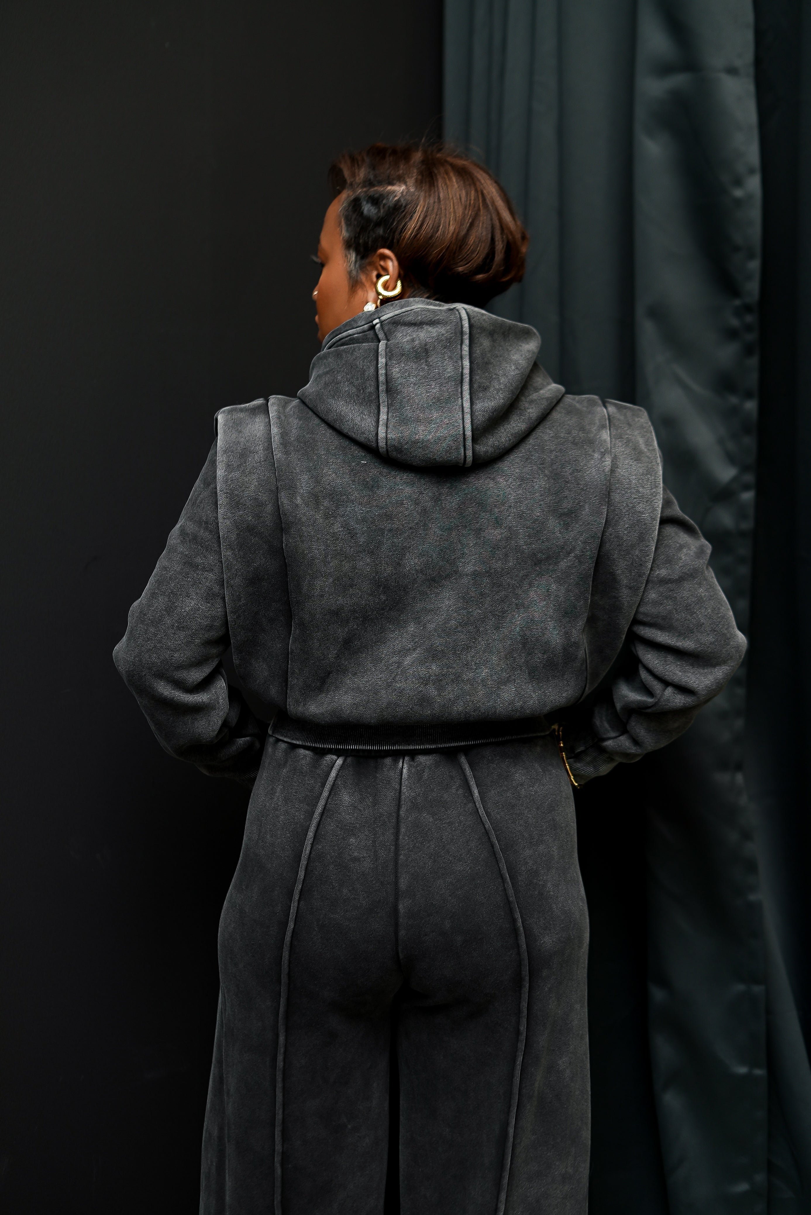 Sculpted Luxe Set Jogger Set-(Charcoal)