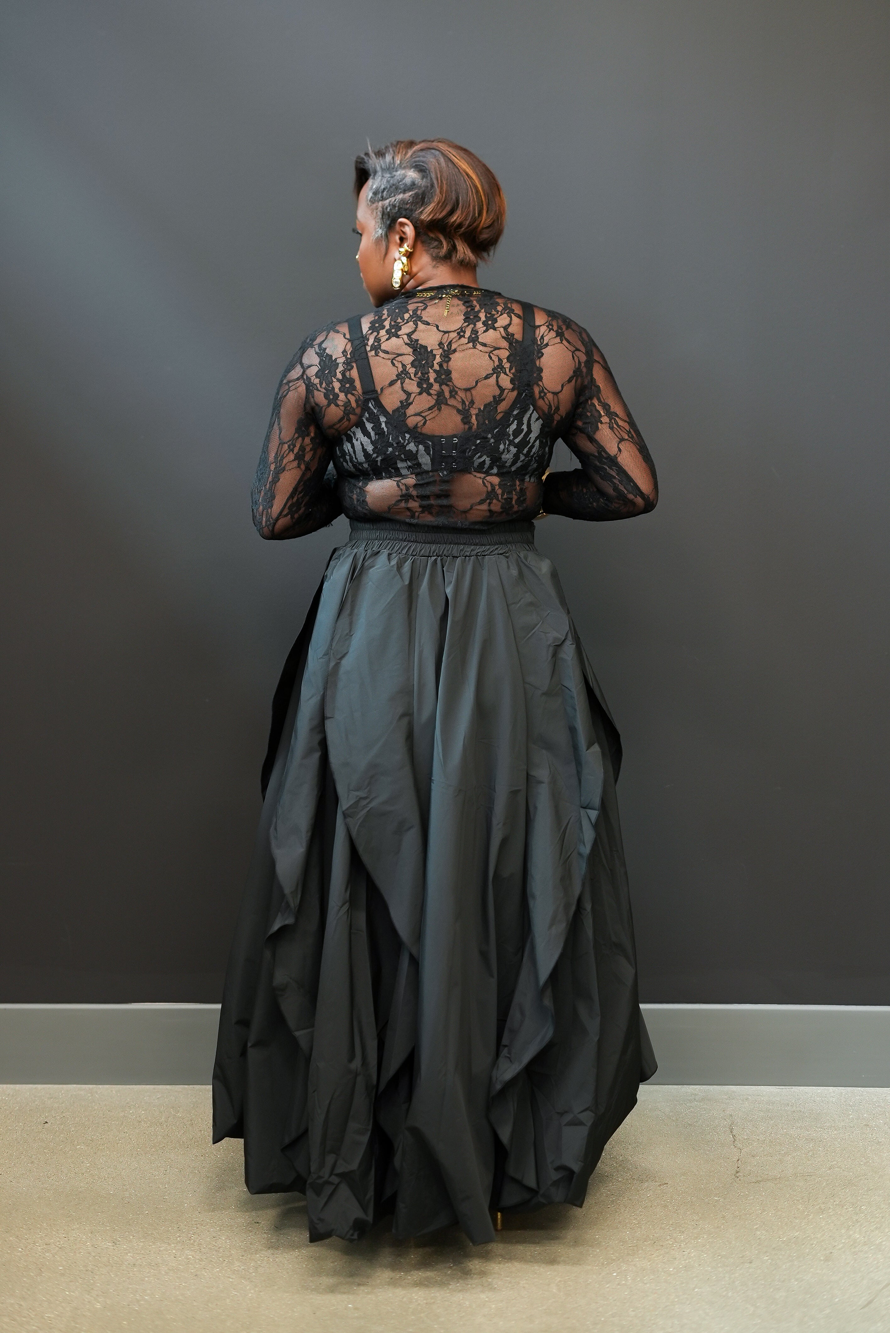 High-Low Abstract Skirt (Black)