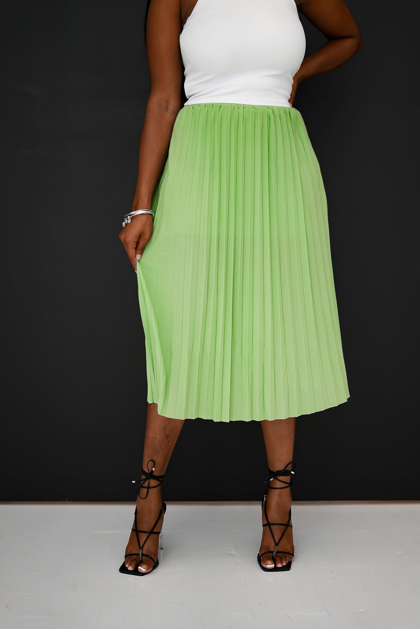 Essential Pleated Skirt (sweet green)